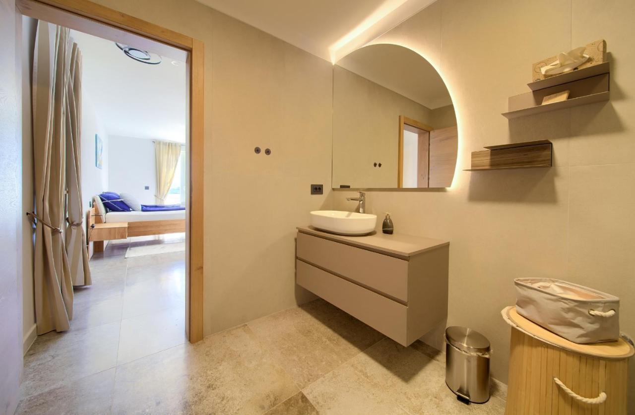 Rooms Salvia Cres Bagian luar foto